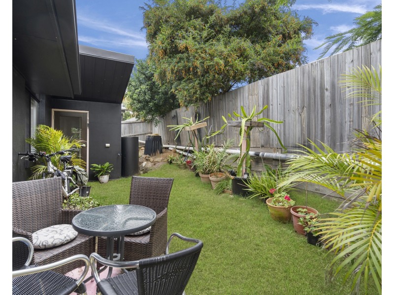 62 Radiata Street, Hillcrest QLD 4118