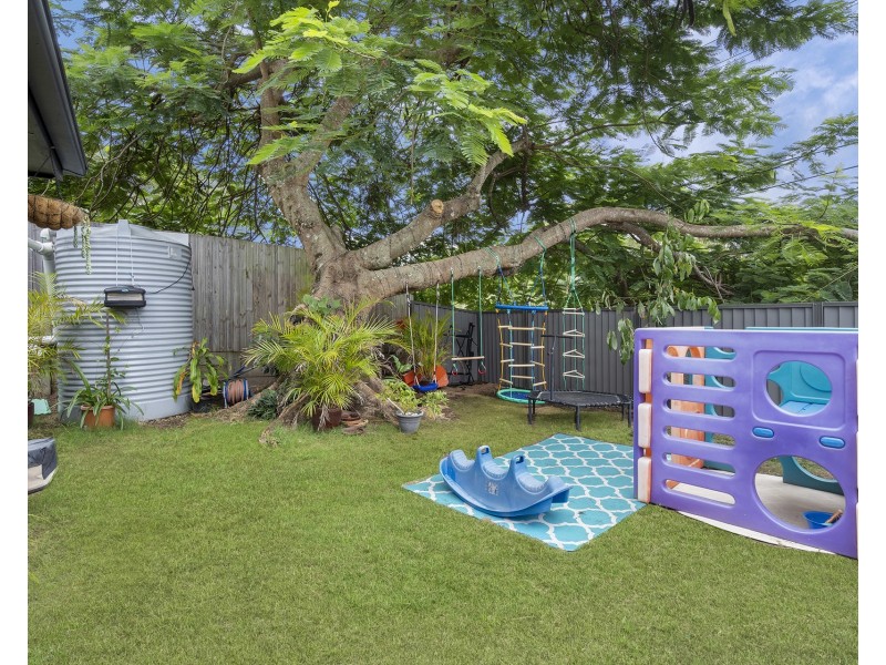 62 Radiata Street, Hillcrest QLD 4118