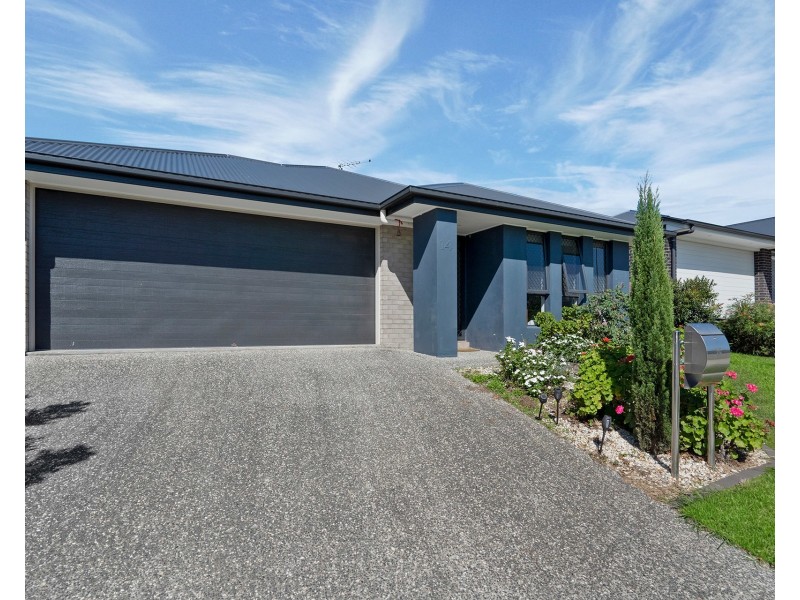 14 Samford Drive, Holmview QLD 4207
