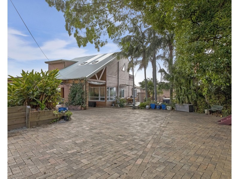 714 The Entrance Road, Wamberal NSW 2260