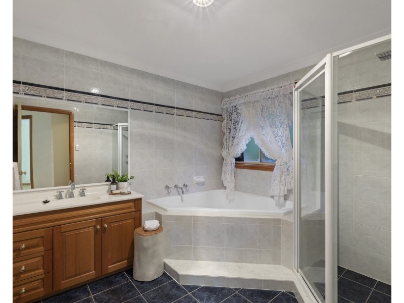 4 Pembroke Court, Terrigal NSW 2260