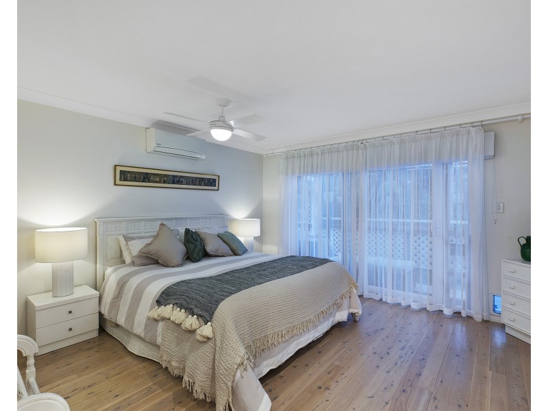 13 Henrys Road, Forresters Beach NSW 2260