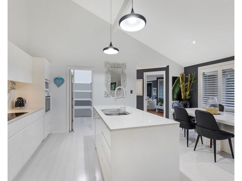 5 Thames Drive, Erina NSW 2250