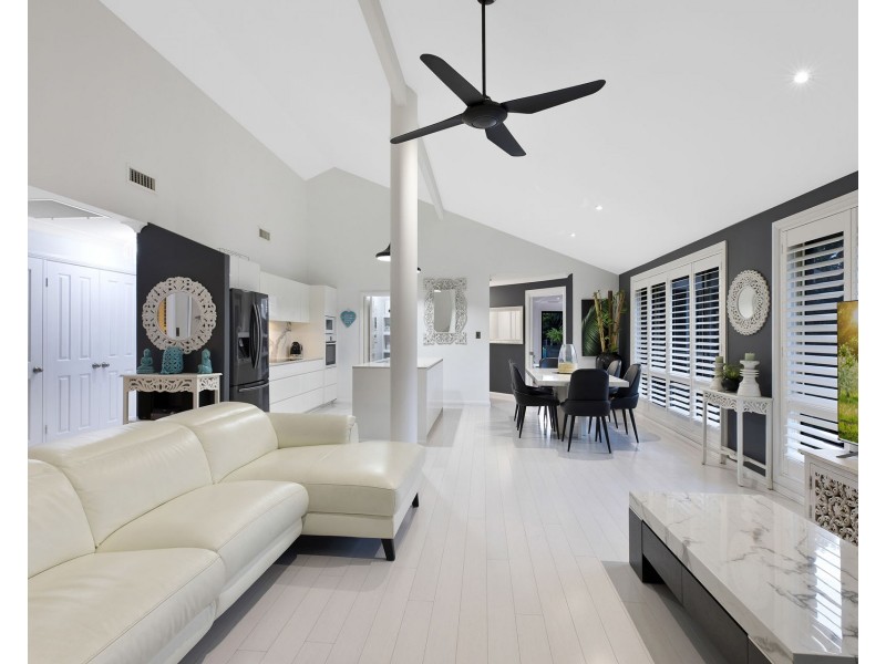 5 Thames Drive, Erina NSW 2250