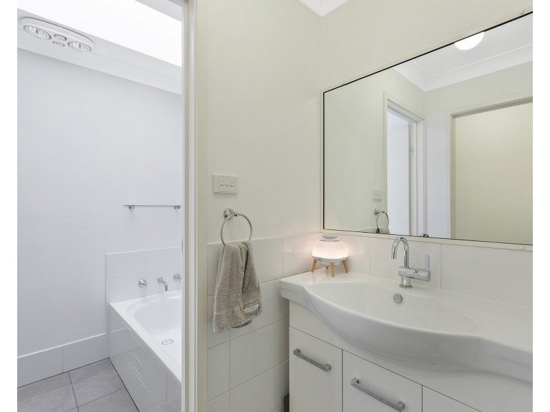 7/40 Burns Road, Ourimbah NSW 2258