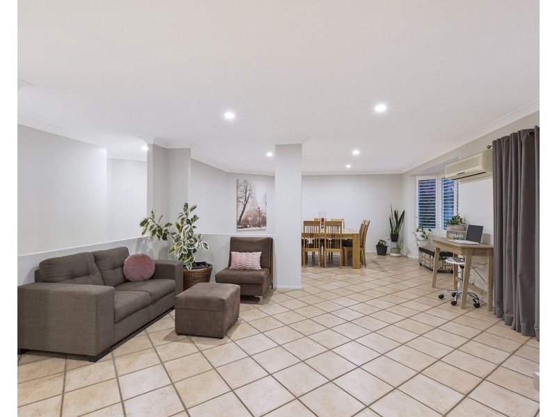 56 Thames Drive, Erina NSW 2250