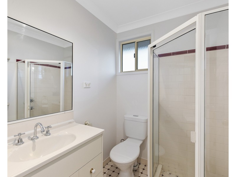 2/7 Windemere Drive, Terrigal NSW 2260