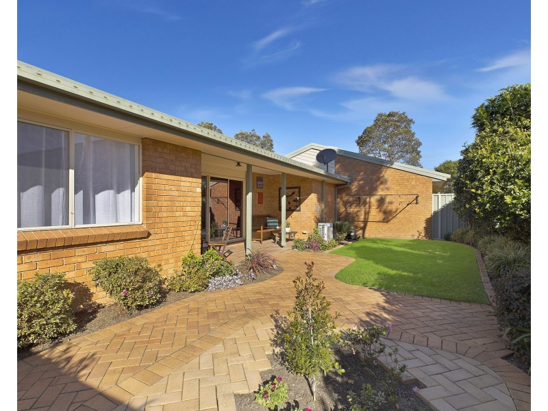 2/40 Burns Road, Ourimbah NSW 2258