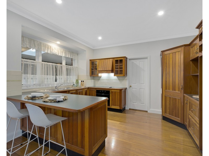 104 Chetwynd Road, Erina NSW 2250