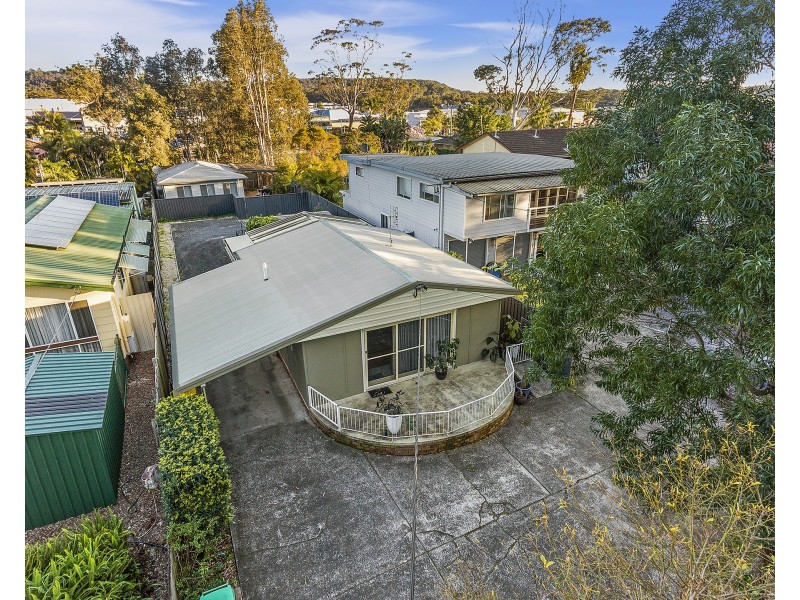 40 Narrawa Avenue, Erina NSW 2250