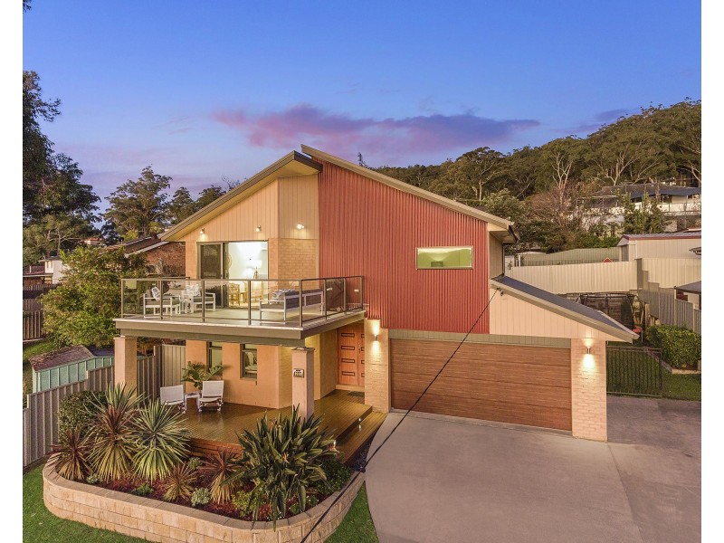 262 Avoca Drive, Green Point NSW 2251