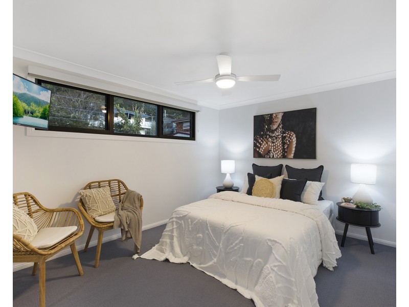 262 Avoca Drive, Green Point NSW 2251