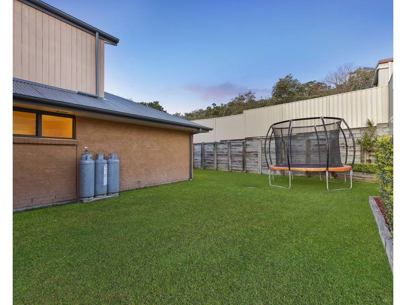262 Avoca Drive, Green Point NSW 2251