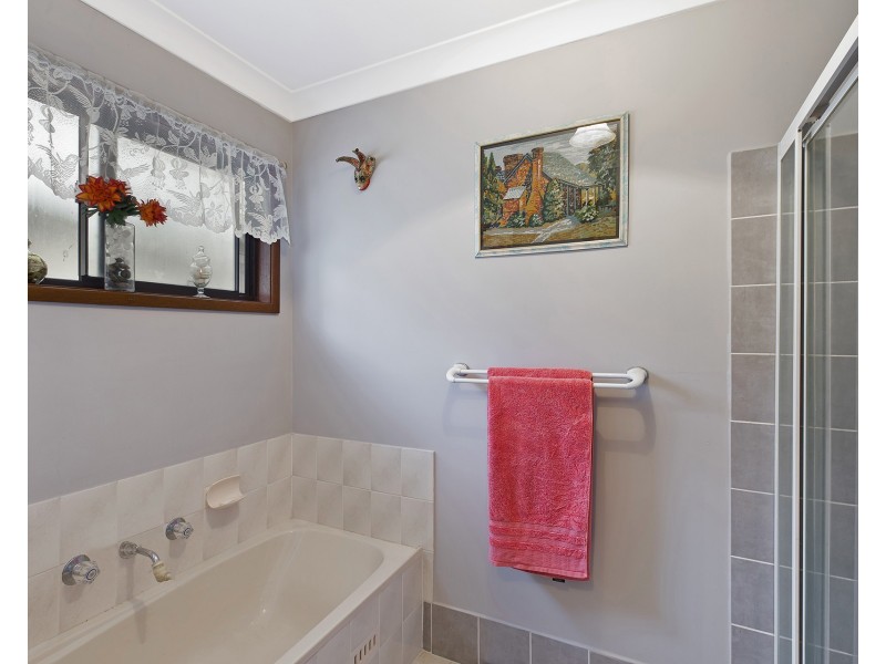 100 Chetwynd Road, Erina NSW 2250