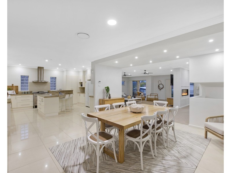 28 Finlay Crescent, Ourimbah NSW 2258