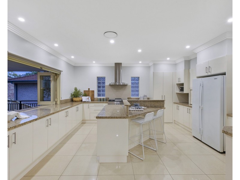 28 Finlay Crescent, Ourimbah NSW 2258
