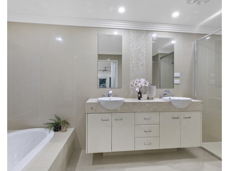 28 Finlay Crescent, Ourimbah NSW 2258