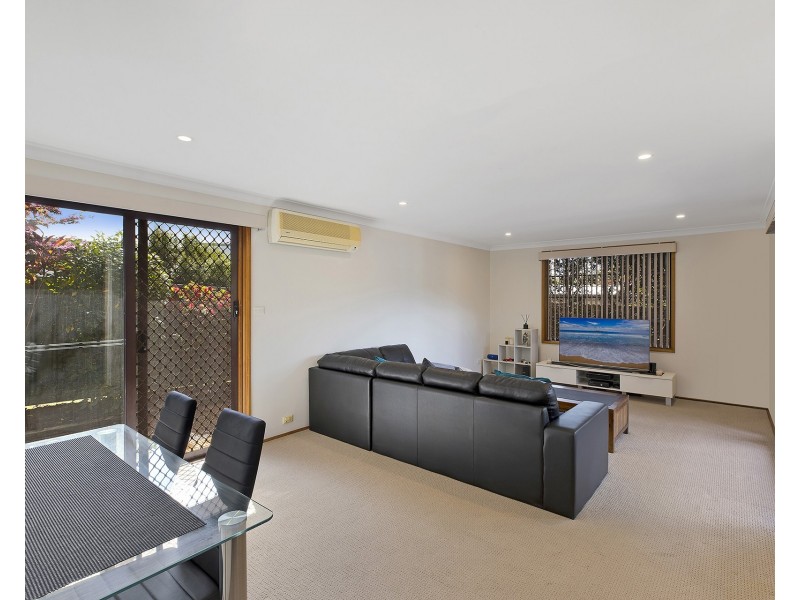 2/50 Caroline Street, East Gosford NSW 2250