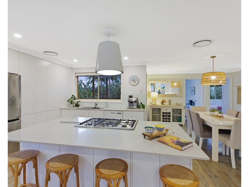 71 Thames Drive, Erina NSW 2250