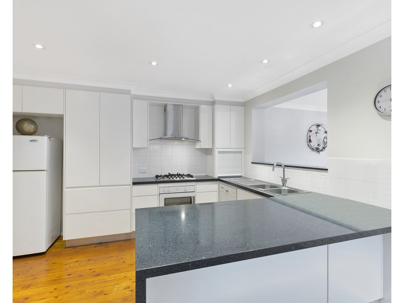 30 Toorak Avenue, Erina NSW 2250