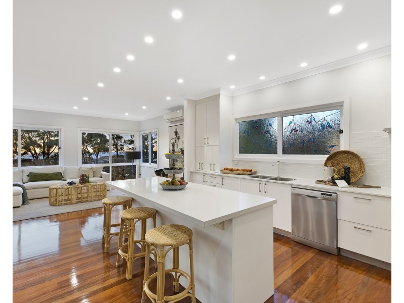 30 Hillcrest Street, Terrigal NSW 2260