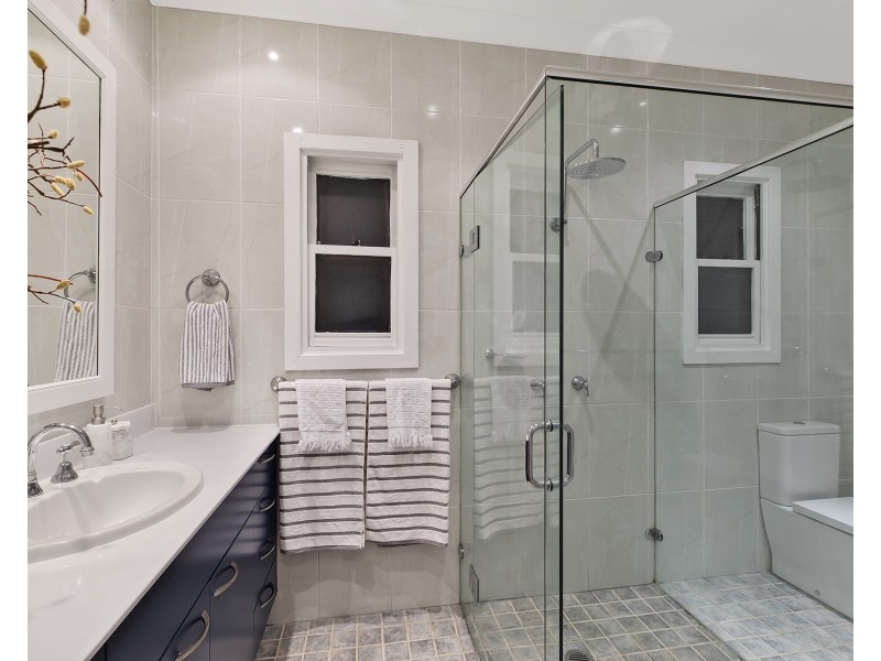 30 Hillcrest Street, Terrigal NSW 2260