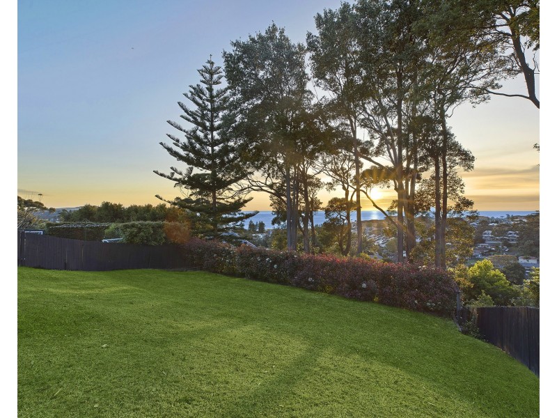 30 Hillcrest Street, Terrigal NSW 2260