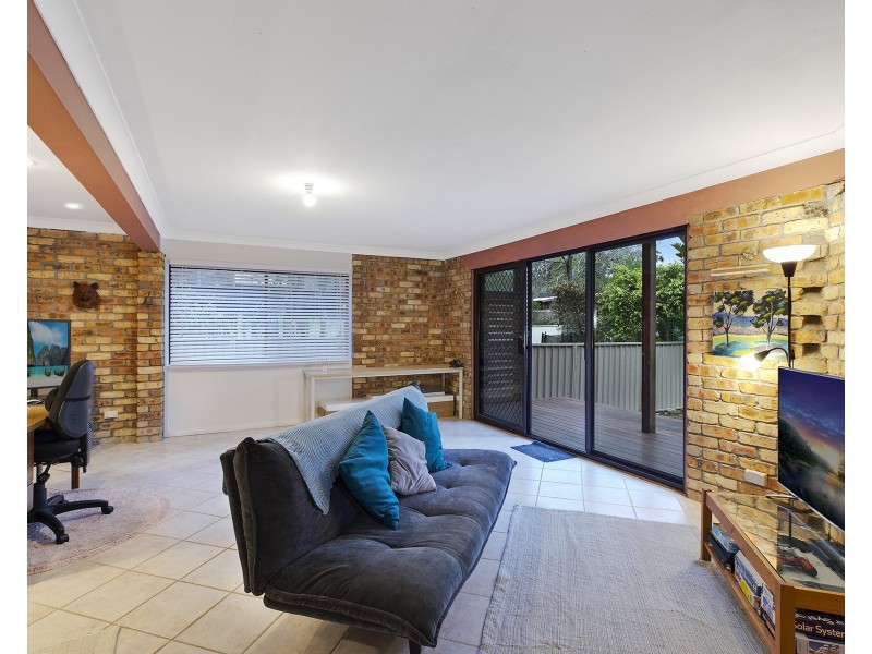 49 Kuburra Road, Erina NSW 2250