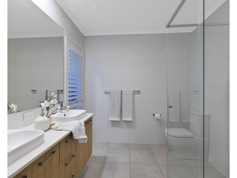 7 Peckham Place, Green Point NSW 2251