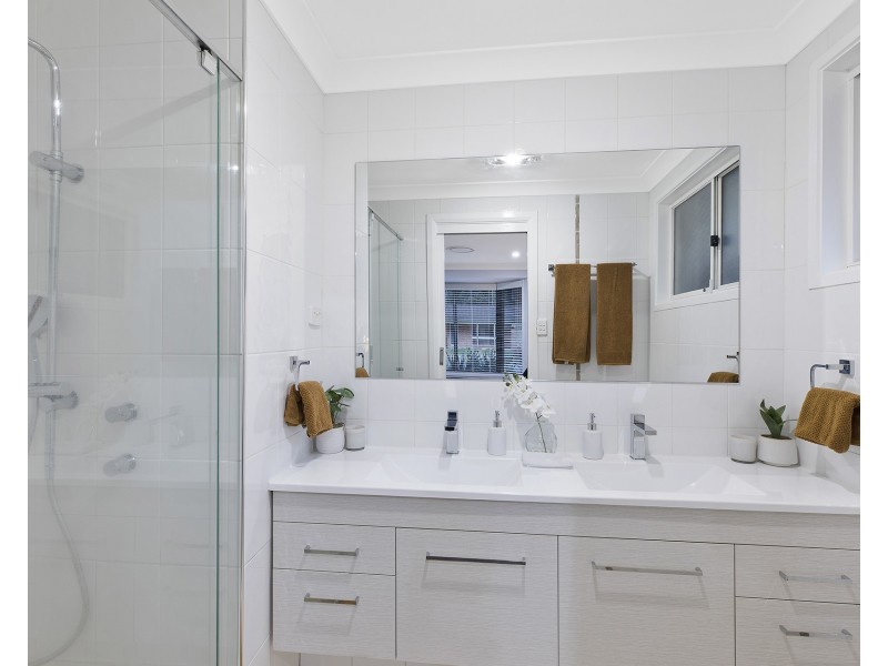 49 Perratt Close, Lisarow NSW 2250