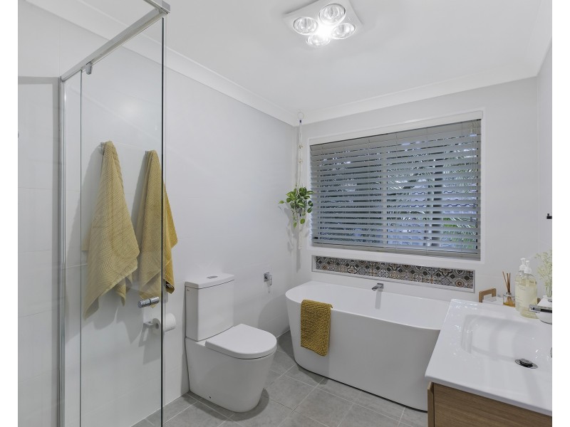 15 Eggeling Street, Erina NSW 2250