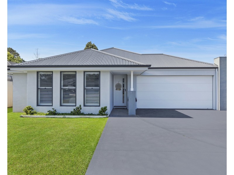 8 Treasury Terrace, Morisset NSW 2264