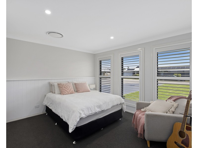 8 Treasury Terrace, Morisset NSW 2264