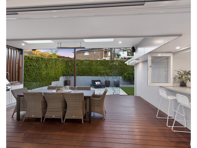 12 Rembrae Drive, Green Point NSW 2251