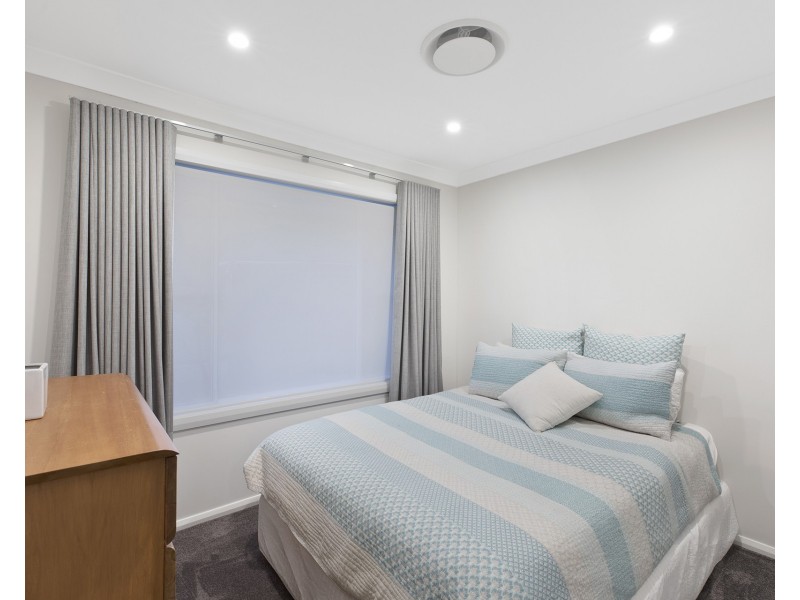 12 Rembrae Drive, Green Point NSW 2251