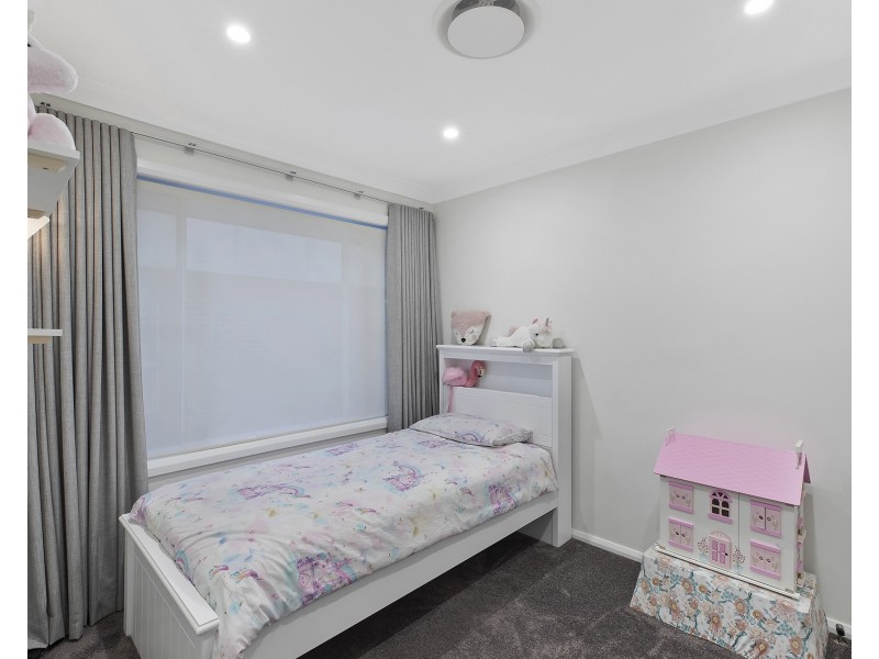 12 Rembrae Drive, Green Point NSW 2251