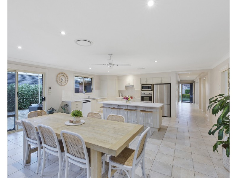 6 Tallowood Crescent, Erina NSW 2250