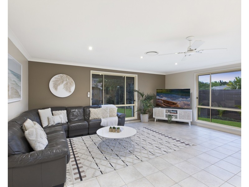 6 Tallowood Crescent, Erina NSW 2250