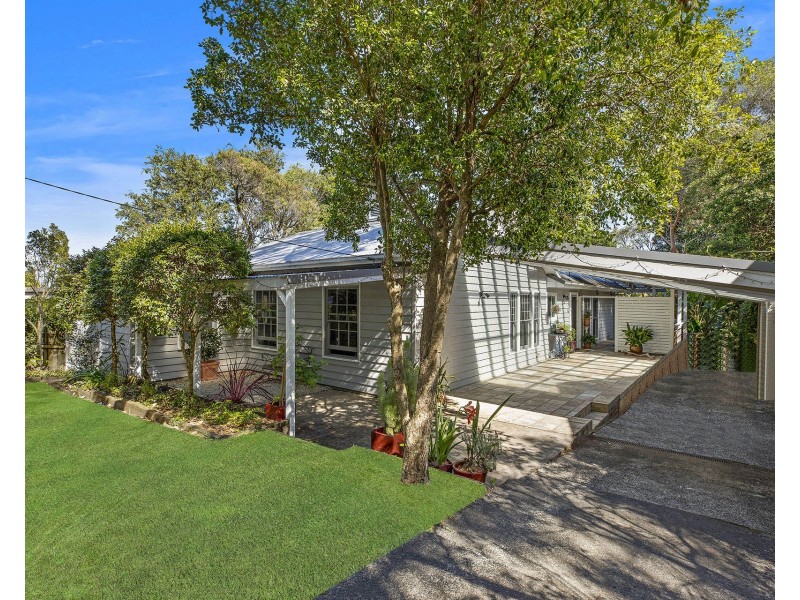 22 John Street, Forresters Beach NSW 2260
