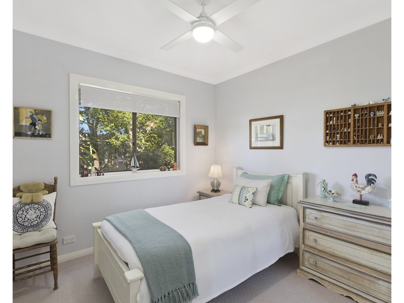 22 John Street, Forresters Beach NSW 2260