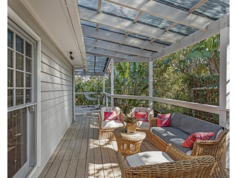 22 John Street, Forresters Beach NSW 2260