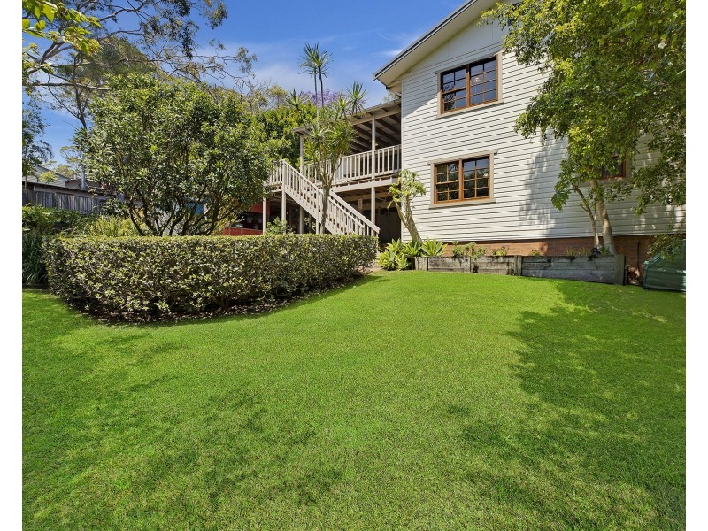 11 Hilltop Road, Wamberal NSW 2260