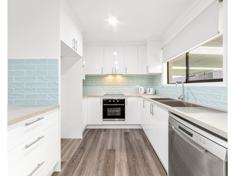 63 Sherwood Drive, Springfield NSW 2250