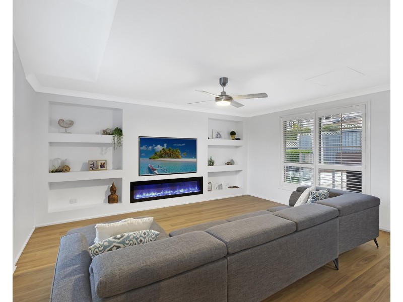 1 Aires Close, Erina NSW 2250