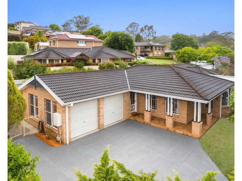 2 Woodbine Close, Lisarow NSW 2250