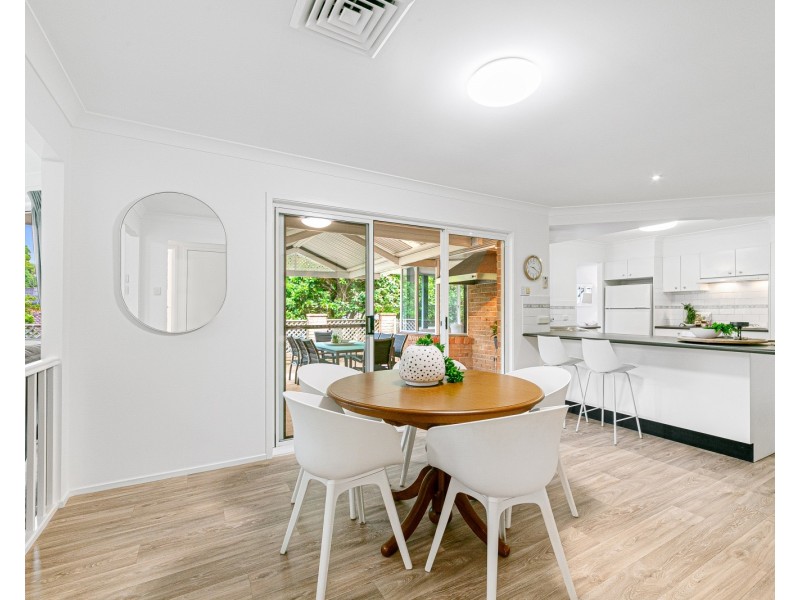 2 Woodbine Close, Lisarow NSW 2250