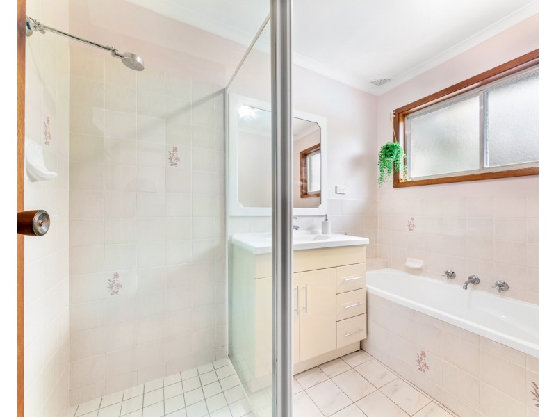 73 Gilda Drive, Narara NSW 2250