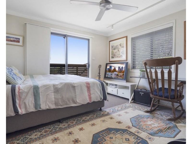 24 Dakara Avenue, Erina NSW 2250