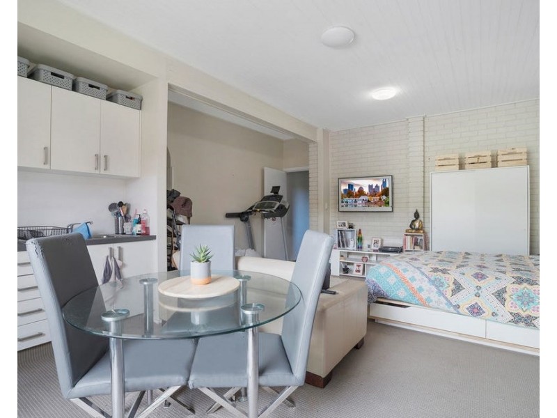 24 Dakara Avenue, Erina NSW 2250