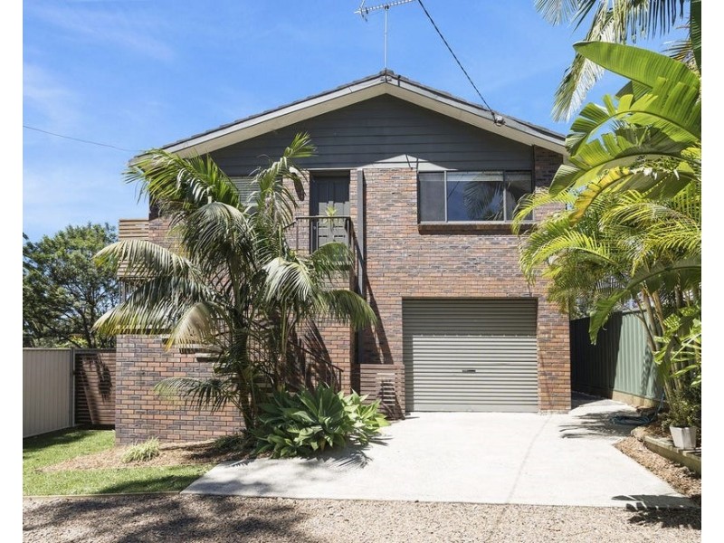 24 Dakara Avenue, Erina NSW 2250